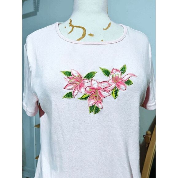 Retro Basic Editions Pink Embroidered Floral T-Shirt - Picture 3 of 5
